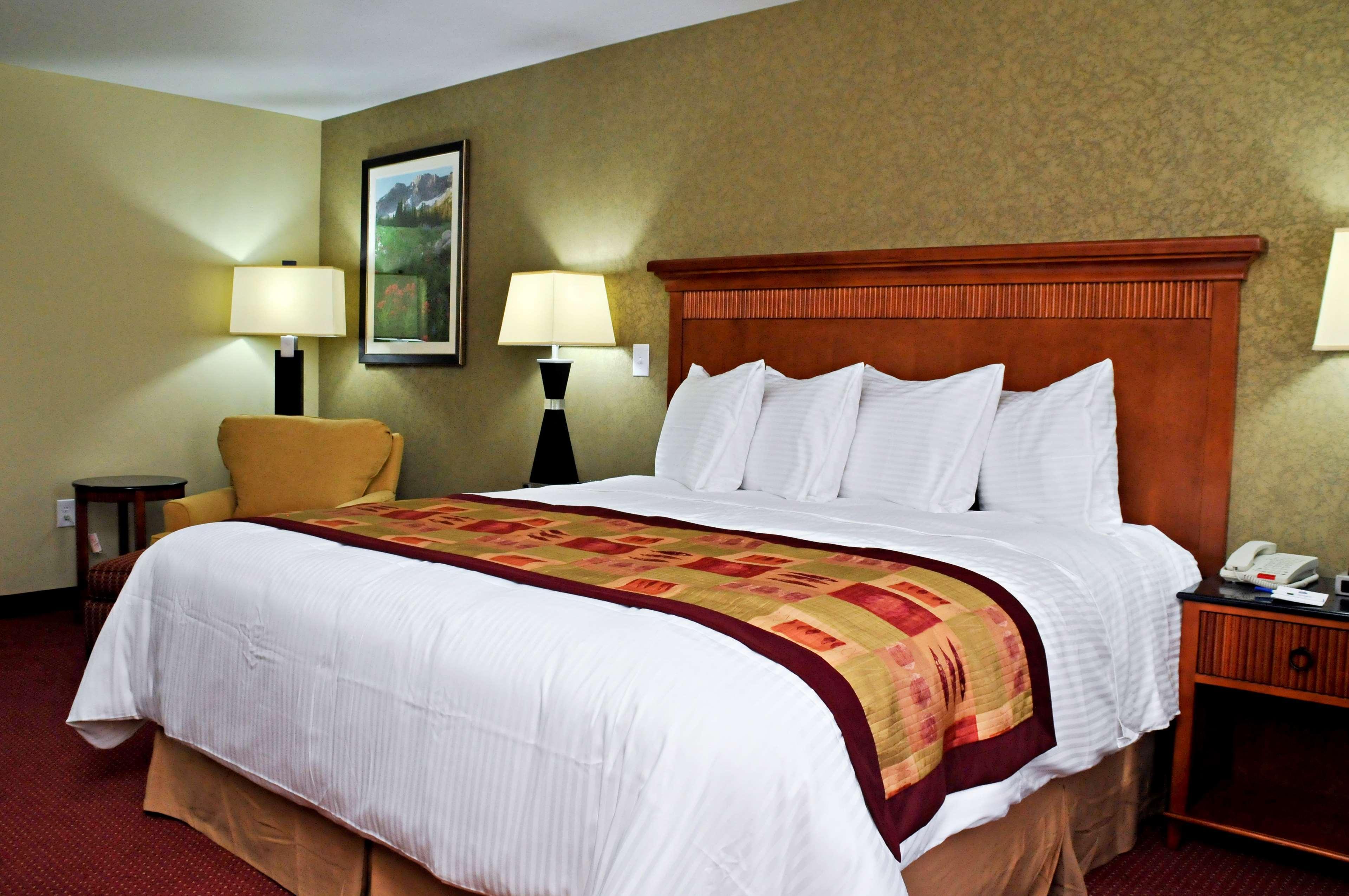 Western Park Hotel 3*