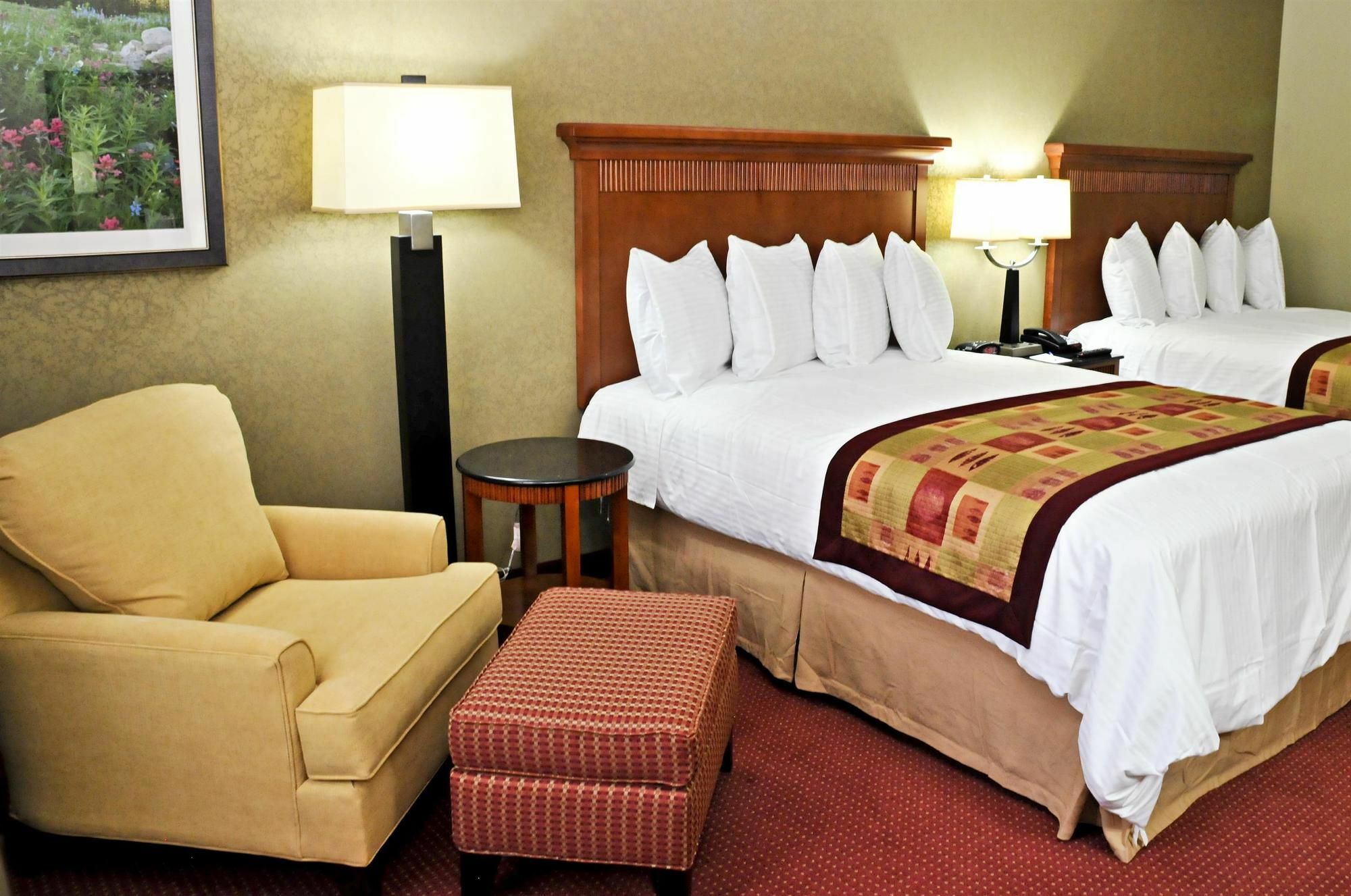 Western Park Hotel 3*